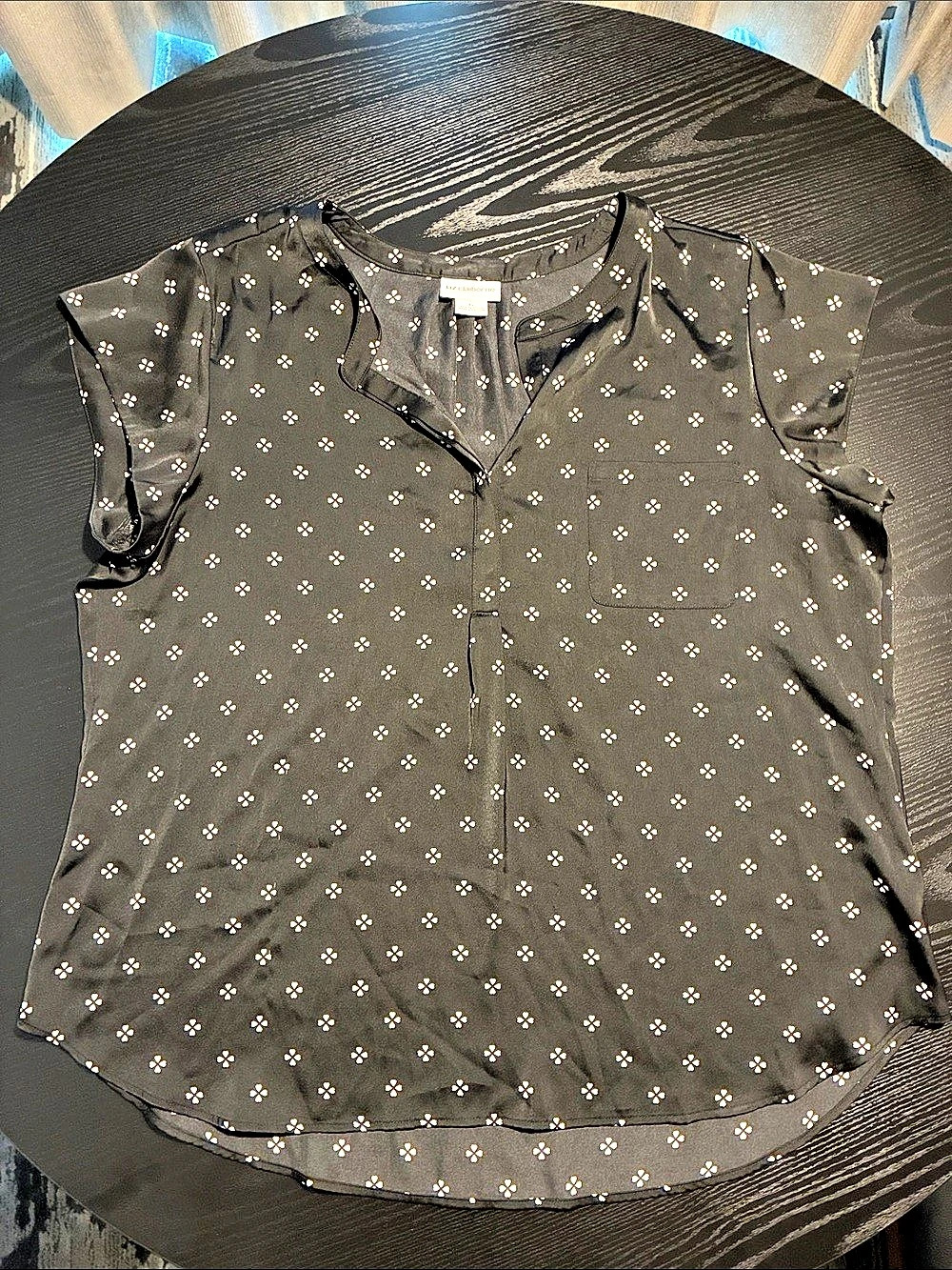 Liz Claiborne Floral Black & White Blouse Size XL Like New